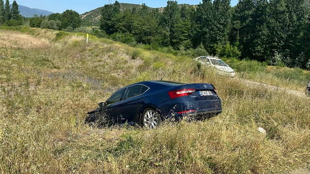Tokat'ta devrilen otomobildeki 7 kişi yaralandı