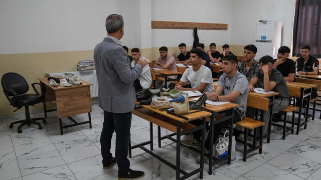 Ayakkabı sektörünün nitelikli iş gücü ihtiyacına mesleki eğitim merkezinden destek