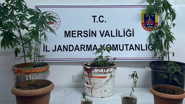 Mersin'de uyuşturucu operasyonunda yakalanan 4 zanlıdan 1'i tutuklandı
