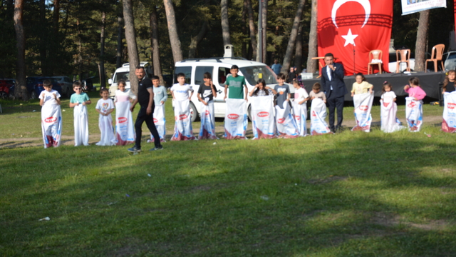 Başçiftlik'te Karaçam Şenlikleri düzenlendi