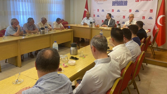 Saadet Partisi Genel Başkan Yardımcısı Tekin, partisinin bayramlaşma programına katıldı