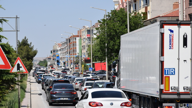 Bayram tatili dönüşünde Konya'da yoğunluk yaşanıyor