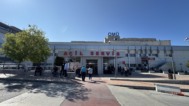 Samsun'da denize giren genç boğulma tehlikesi geçirdi