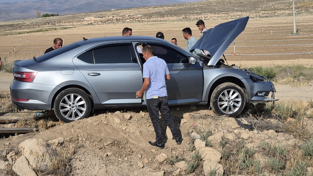 Niğde'de 2 otomobil çarpıştı; 1 ölü, 1 yaralı