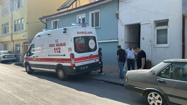 Kütahya'da, eski belde belediye başkanı evinde ölü bulundu