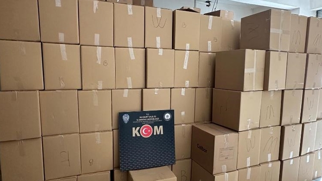 Bayburt merkezli operasyonda 4 milyon 56 bin 360 makaron ele geçirildi