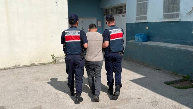 Kastamonu'da 9 ayrı suçtan 20 yıl 2 ay hapis cezası bulunun hükümlü yakalandı