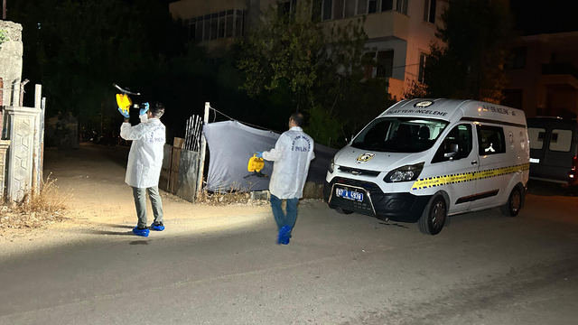 Evinin bahçesinde tabancayla vuruldu, hastanede öldü