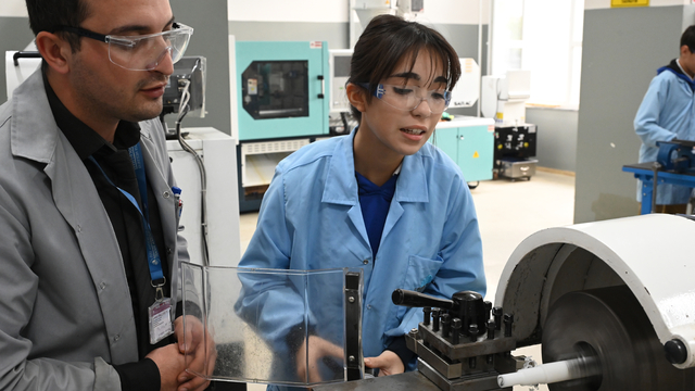 İş garantili kolej; 'erkek işi' denilen mesleklerde kızlar da var