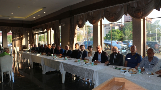 Of Kaymakamı Demirer için veda programı düzenlendi