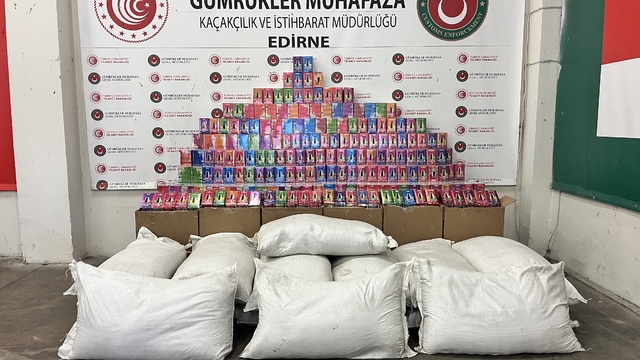 Edirne gümrük muhafaza ekipleri çok sayıda kaçak eşya ele geçirdi