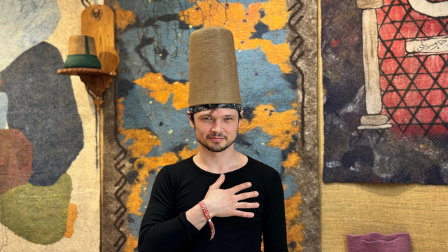 Rus dans öğretmeni Mihael dinlediği neyden etkilenerek İslam'ı seçti