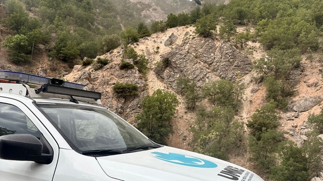 Gabar Dağı'nda düşüp yaralandı, askeri helikopterle alındı