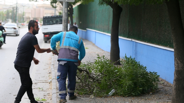 Gaziantep'te kuvvetli rüzgar etkili oldu