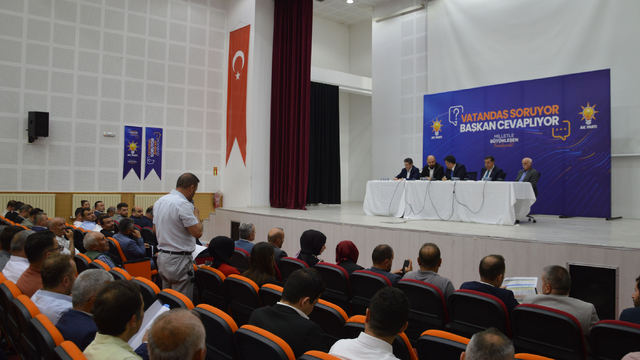 Büyükşehir Belediye Başkanı Doğan, Havza'da muhtarlar ve vatandaşlarla buluştu