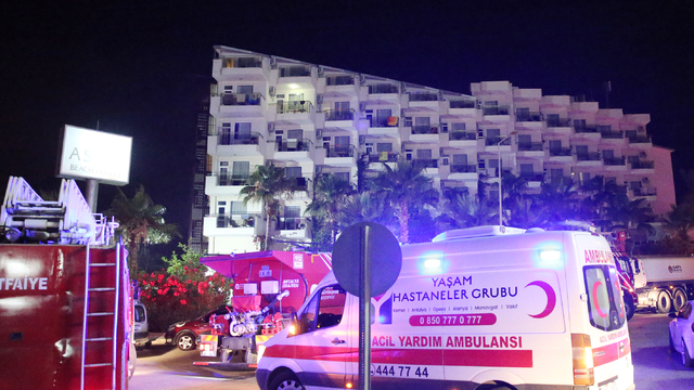 Alanya'da otelde çıkan yangın söndürüldü
