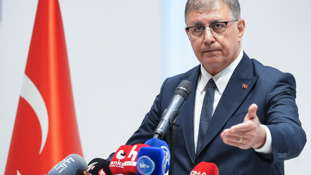 İzmir Büyükşehir Belediyesinde 1000'den fazla işçinin işten çıkarılması kararlaştırıldı
