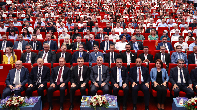 Ticaret Bakanı Ömer Bolat, Mersin Ekonomi Zirvesi'nde konuştu: (1)