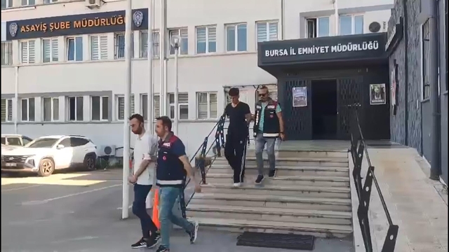 Telefonla aradıkları kadını 700 bin TL dolandıran 2 şüpheli tutuklandı