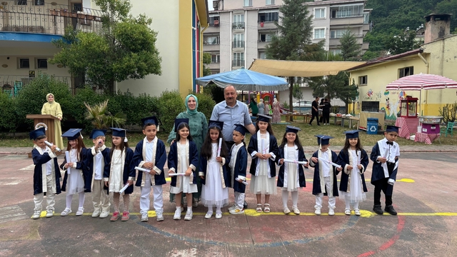 Salıpazarı Anaokulu'nda yıl sonu gösterisi düzenlendi