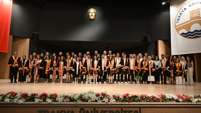 Trakya Üniversitesi Fen Fakültesinde mezuniyet töreni düzenlendi