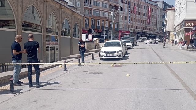 Karaman'da çıkan kavgada başına darbe alan kişi ağır yaralandı