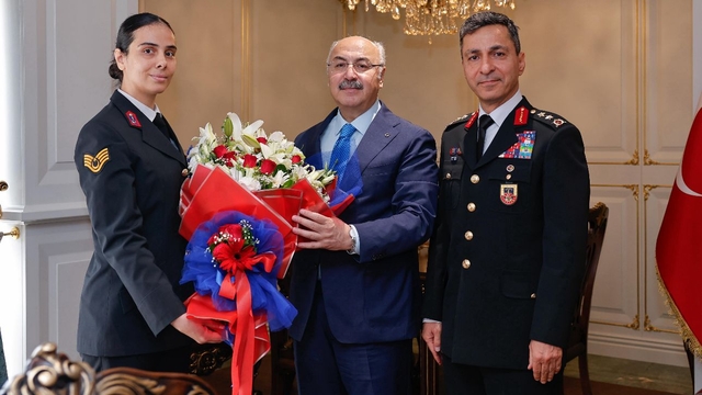 Adana İl Jandarma Komutanı Sel'den Vali Köşger'e ziyaret