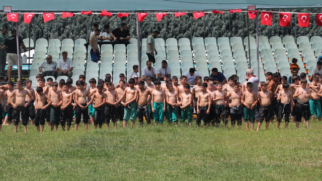 17. Sekapark Altın Kemer Yağlı Güreşleri, Kocaeli'de başladı