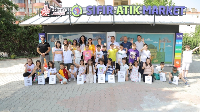 Edirne'de ilkokul öğrencileri Sıfır Atık Market'i ziyaret etti
