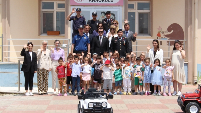 Edirne'de miniklere trafik eğitimi verildi
