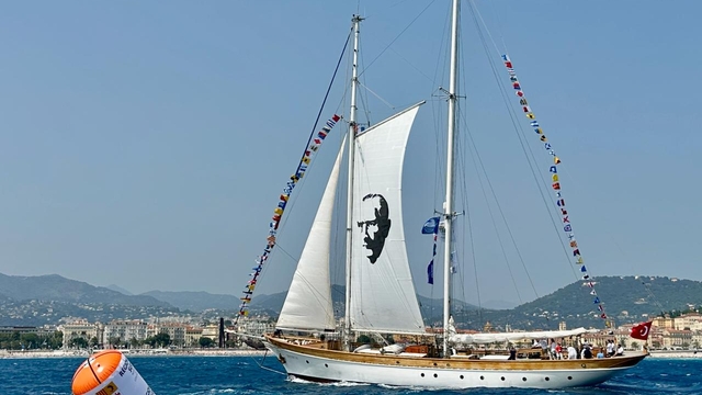 STS Bodrum'a, Birleşmiş Milletler Filosunda bayrak çekme töreni düzenlendi