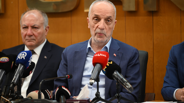 TÜRK-İŞ Genel Başkanı Atalay'dan TÜHİS'in kamu işçilerine yönelik zam teklifine ilişkin açıklama: