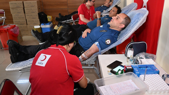 Nevşehir'de emniyet personeli kan bağışında bulundu