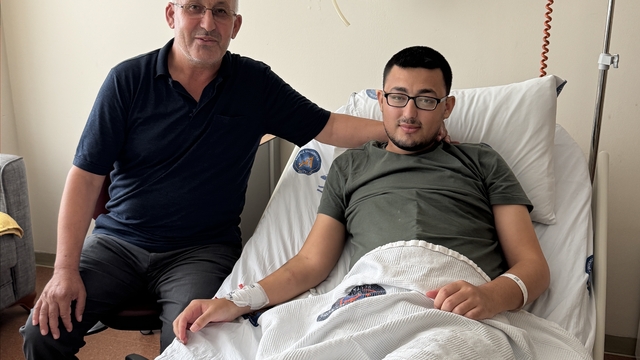"Kahraman baba" böbreğini vererek oğluna ikinci kez can oldu