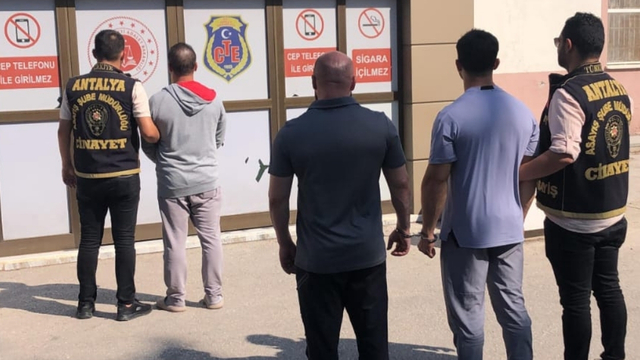 Antalya'da yorgun mermi isabet eden kişinin ölümüyle ilgili yakalanan 3 kişi tutuklandı