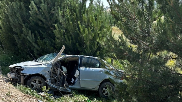 Isparta'da devrilen otomobildeki 1 kişi öldü