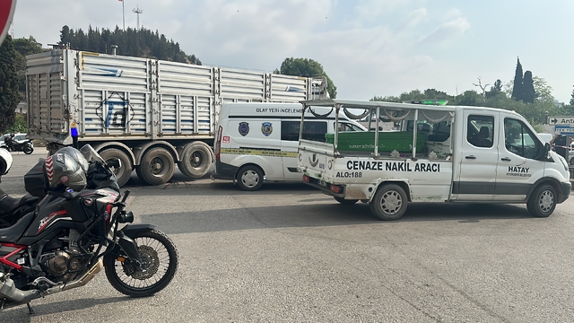 Hatay'da kamyonun çarptığı yaya hayatını kaybetti