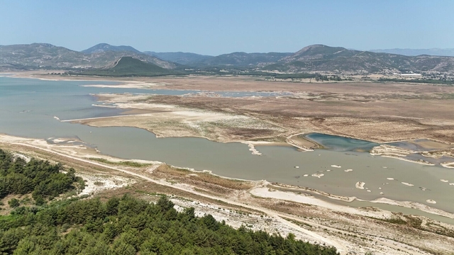 Tahtalı Barajı'nda su seviyesi yüzde 13'e düştü