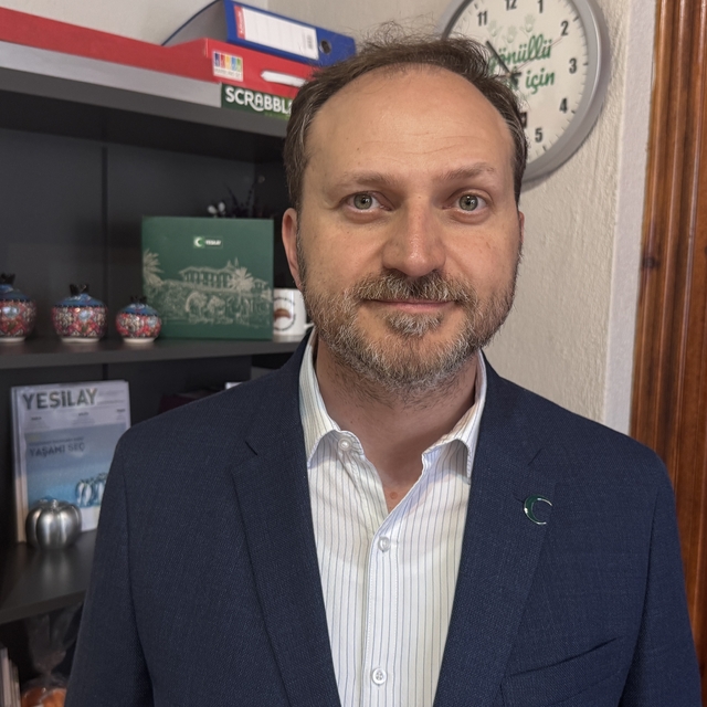 Gençlerin tatilde bağımlılıktan uzak kalması için ebeveynlere rehberlik çağ...