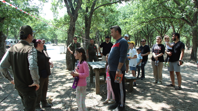 Kırklareli'nde babalar ve çocukları, doğa yürüyüşü yaptı