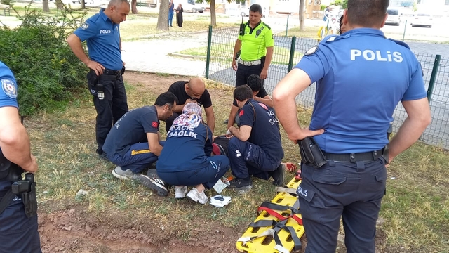 Parkta çıkan kavgada bıçaklandı