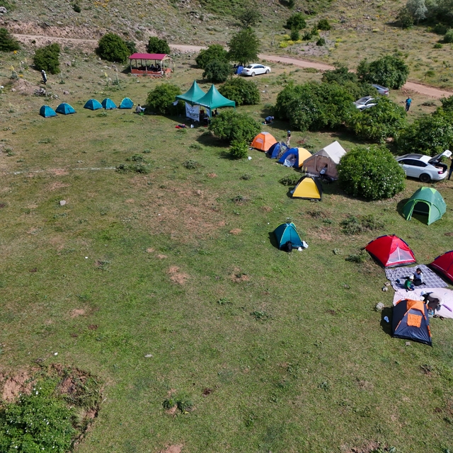 Bingöl'de "Baba-Çocuk Doğa Kampı" düzenlendi