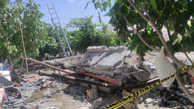 Altında yemek yedikleri balkon çöktü: 3 ölü, 3'ü ağır 6 yaralı