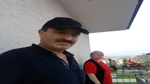 Eşini öldürüp intihar etti, yan yana toprağa verildiler