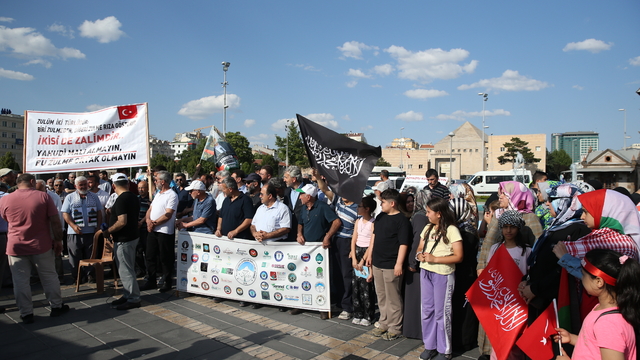 İsrail'in Filistin'e yönelik saldırıları Kayseri'de protesto edildi