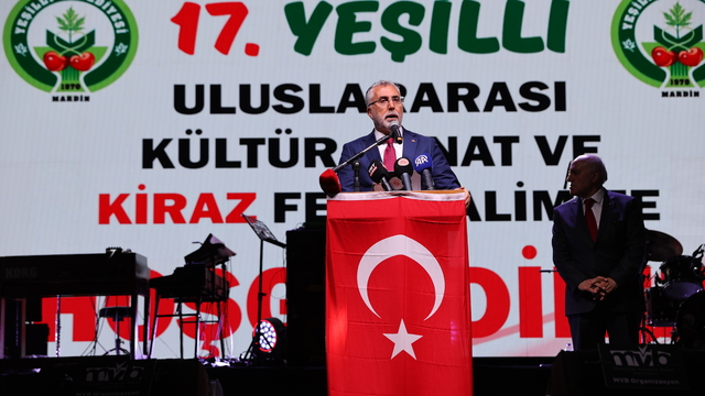 Bakan Işıkhan, Mardin'de "Yeşilli Uluslararası Kültür Sanat ve Kiraz Festivali"ne katıldı:
