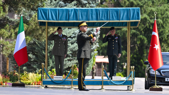 Genelkurmay Başkanı Orgeneral Gürak, İtalyan mevkidaşı Orgeneral Portolano ile görüştü