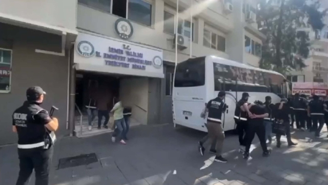 İzmir'de suç örgütüne operasyonda 17 tutuklama