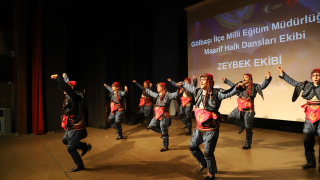Gölbaşı'nda Maarif Halk Dansları Topluluğu'ndan yıl sonu gösterisi