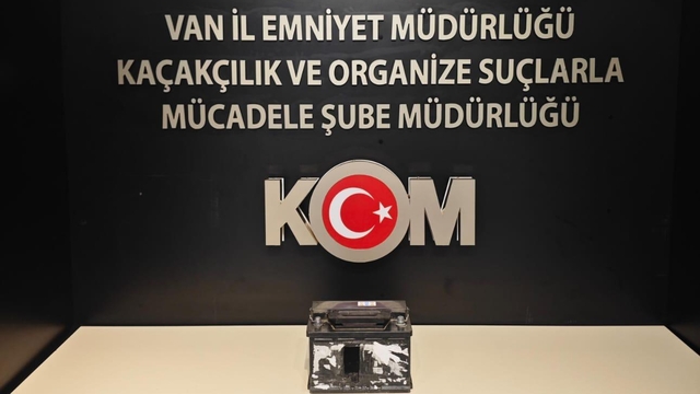 Van'da kaçakçılık operasyonlarında 7 kilogram külçe altın ele geçirildi